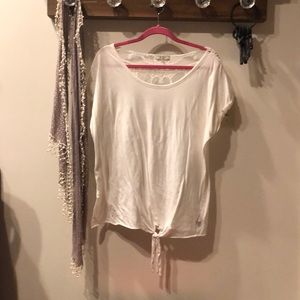 Guess brand lace back T-shirt size xl